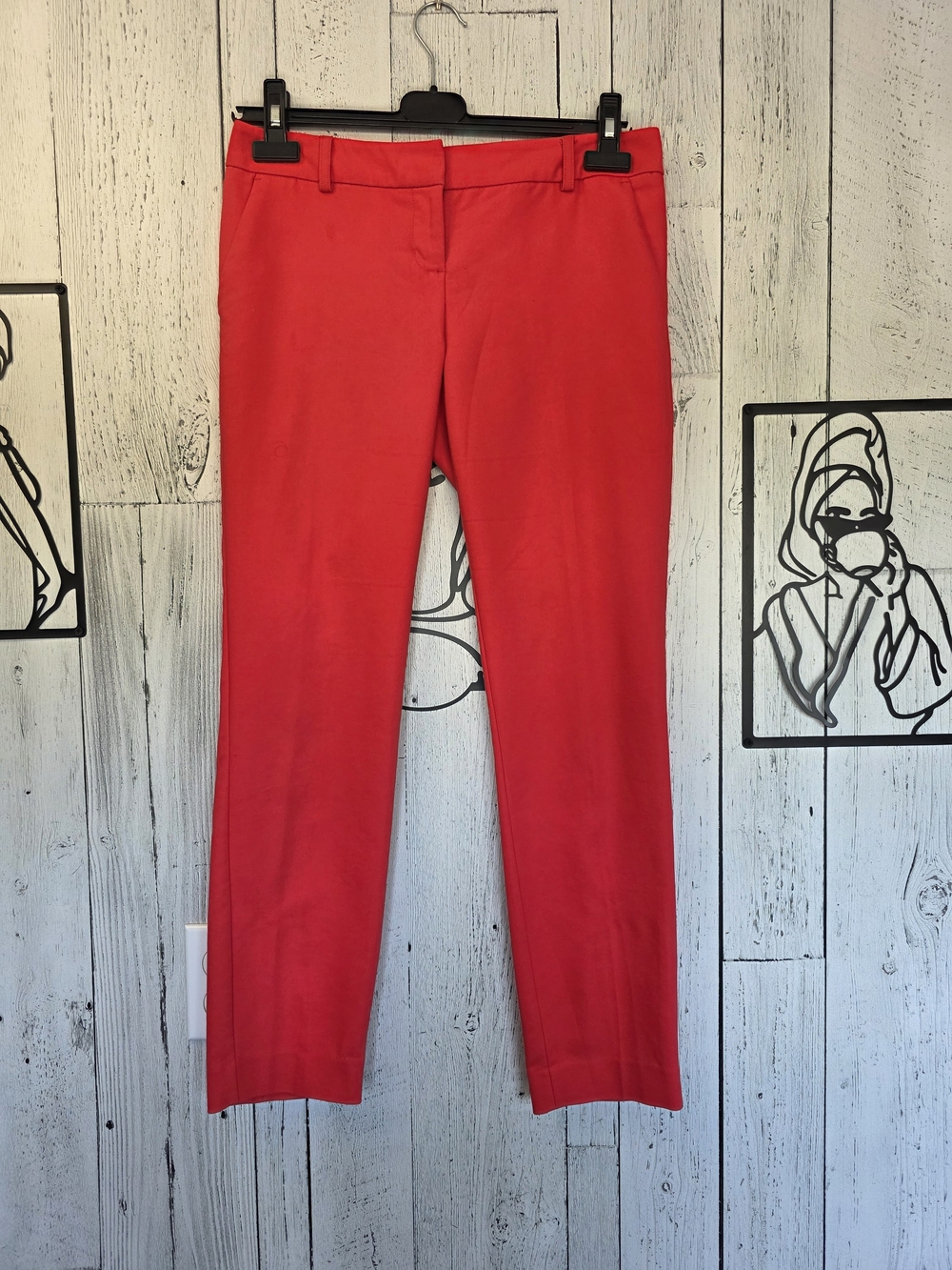 Express Columnist Deep Coral Dress Capri Size 2 Straight Leg Trousers Resortwear